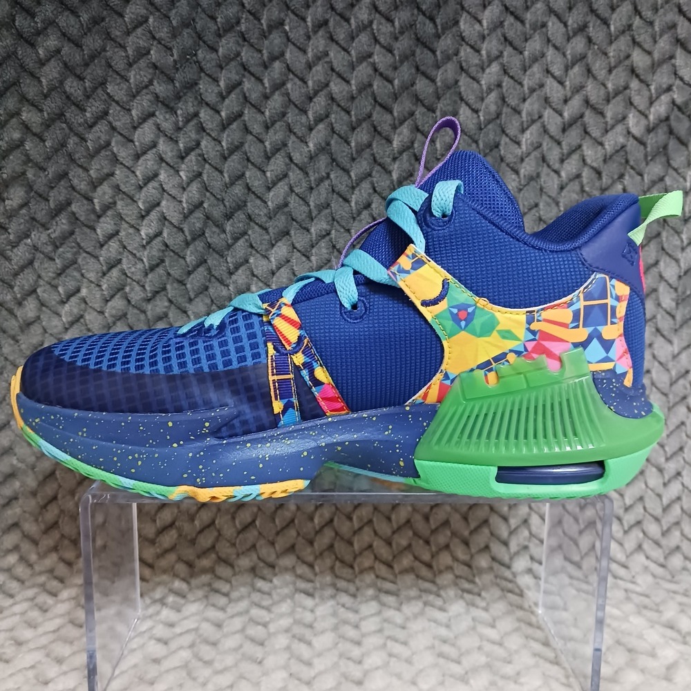 Nike LeBron Witness 7 Kaleidoscope GS Basketball Sneakers Shoes Blue Size 7Y - Picture 9 of 14